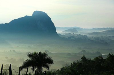 Alba nel parca nazionale a Cuba Discover VIÑALES