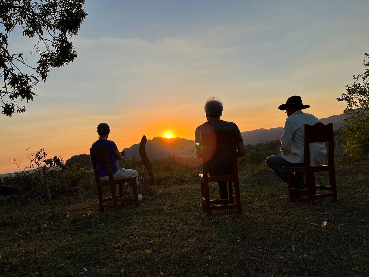 tramonto in aperta campagna a Cuba